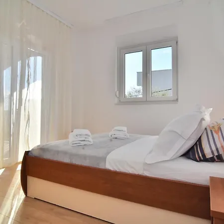 Family House - 50 M To The Beach! Ferienhaus