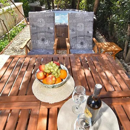 Family House - 50 M To The Beach! 펜션 Kožino