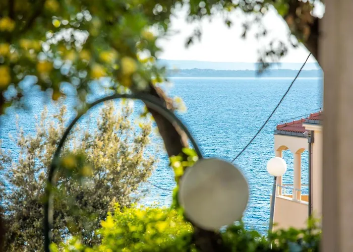 Family House - 50 M To The Beach! 펜션 Kožino