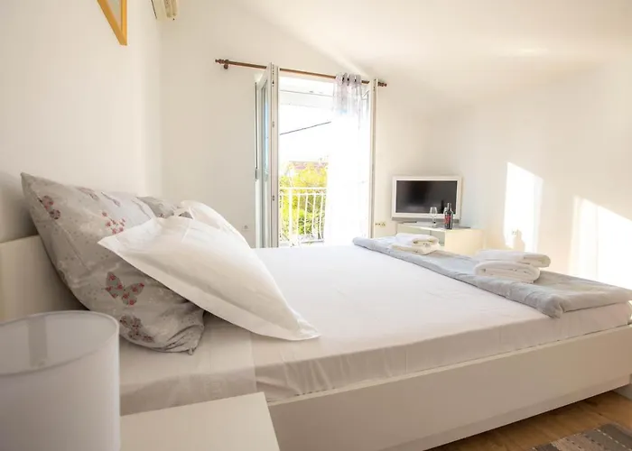 Family House - 50 M To The Beach!