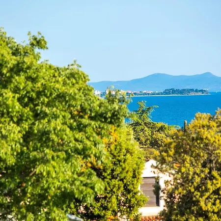 Family House - 50 M To The Beach! Kozino