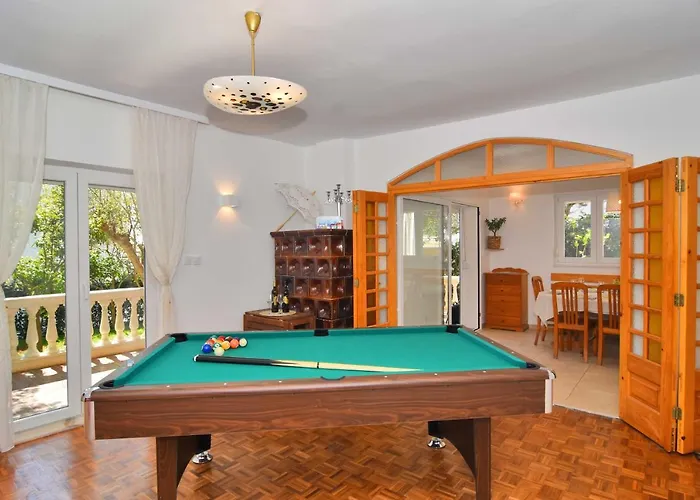 Family House - 50 M To The Beach!